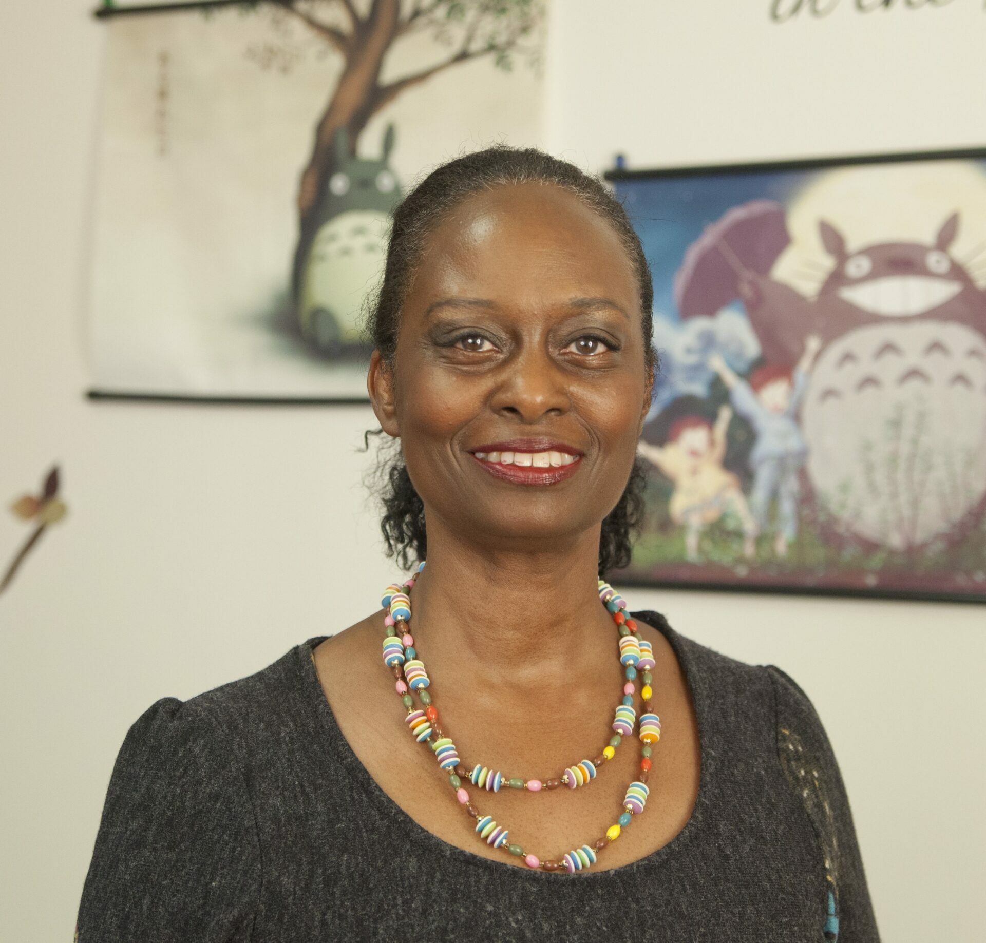 Donna Benton Headshot