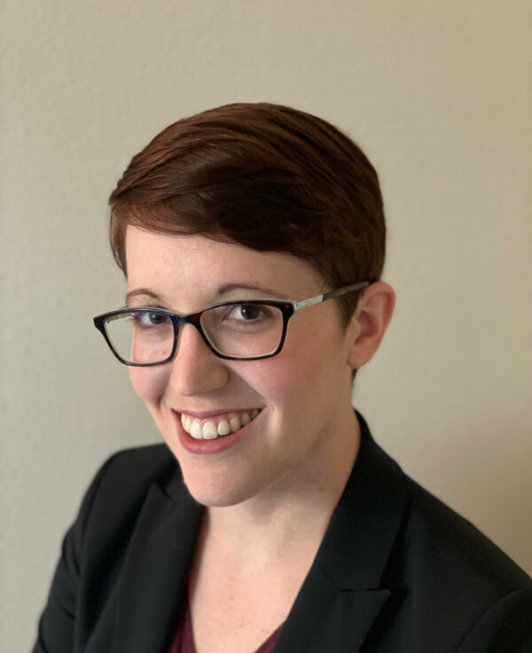 Leah Kennedy Headshot